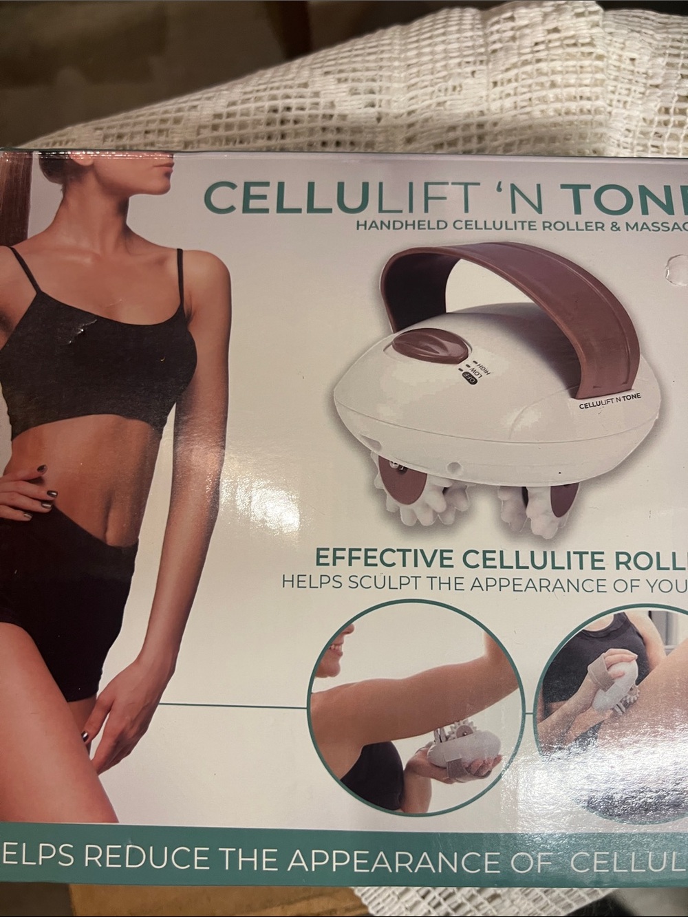 Handheld Cellulite Roller — White & Brown